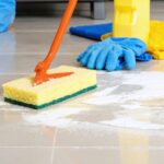 Guide pratique pour un nettoyage efficace de votre carrelage après des travaux