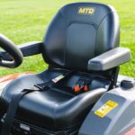 Sécurité du siège sur tracteur tondeuse MTD : guide pratique pour une protection optimale